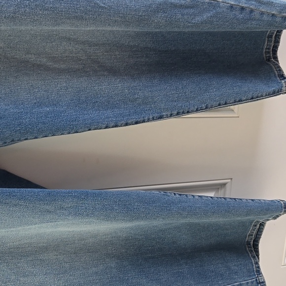 Women's Celebrity Pink Blue Jeans. 24 NWT - Picture 3 of 13